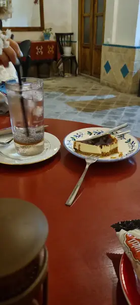  کافه رنگرزی