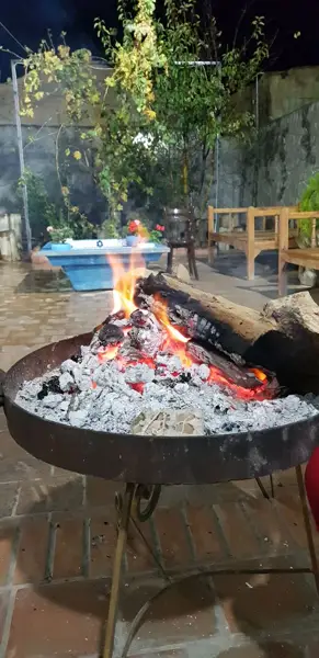  کافه سنتی بهارنارنج
