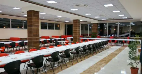 کافه دانشگاه آزاد