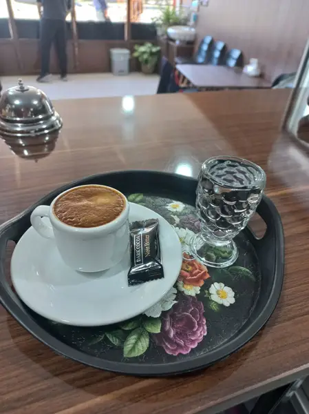  کافی شاپ شاه بلوط
