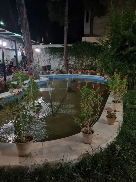کافه شهر کتاب مینا
