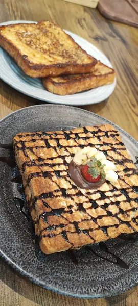 Cafe sayehکافه سایه
