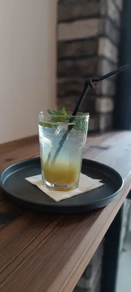  Gozar Café