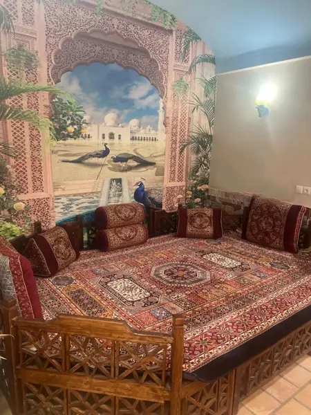  باغ رستوران و کافی شاپ لونا luna