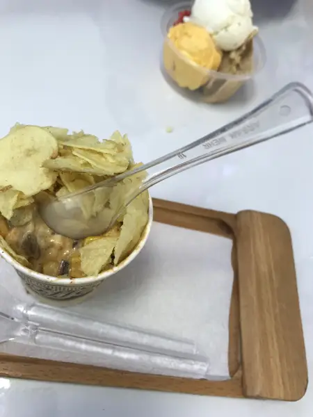  کافه بستنی تسنیم