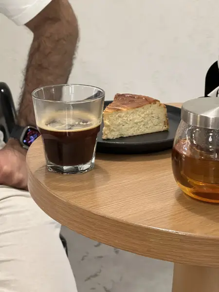  Lava cafe