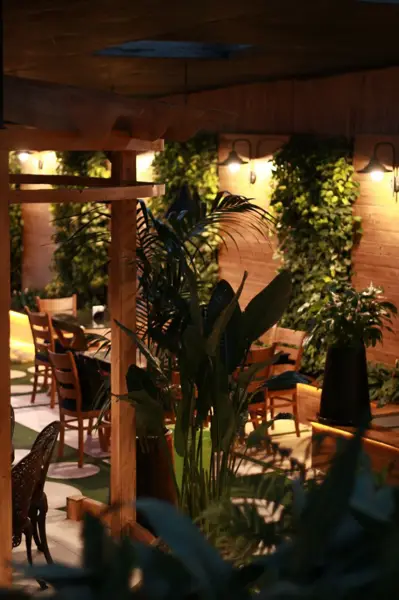 باغ بوفه یاسمینو -Yasmino Buffett Garden