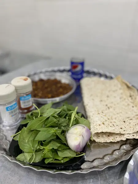 کافه صبحانه خوری شادمهر