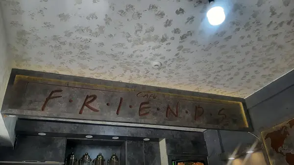  Càfe Friends| کافه فرندز