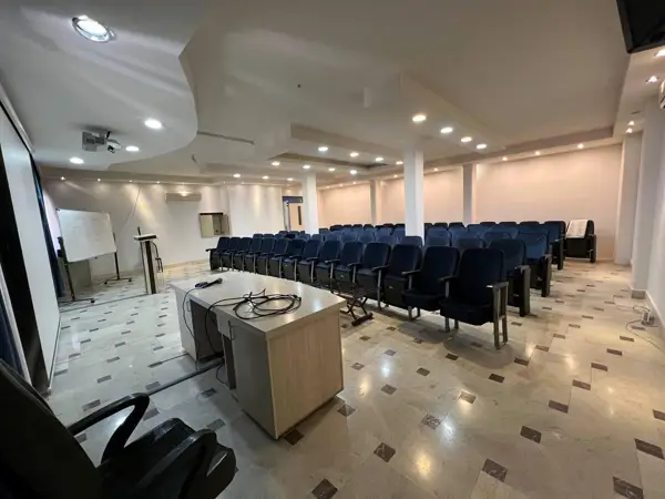 آمفی تئاتر