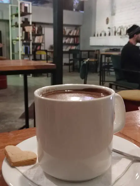  Hast Cafe