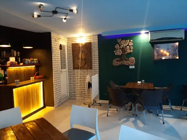 Cozy Cafe