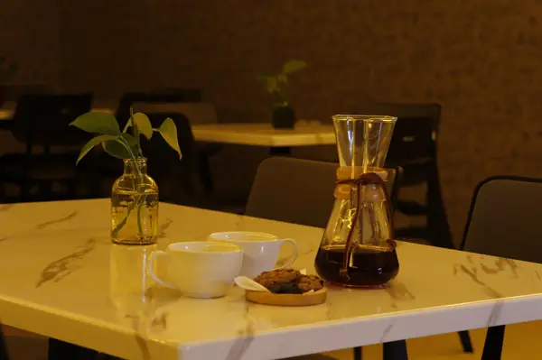 کافه اهورا ( Ahura Cafe )
