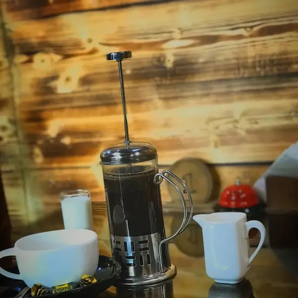  کافه دنج cafe denj