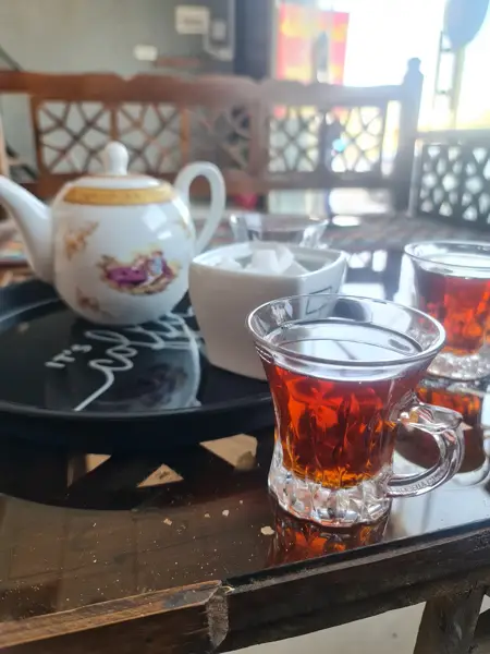 رستوران و کافه صبحانه و حلیم پزی برنتین