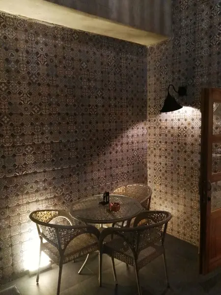 رستوران عمارت وکیل