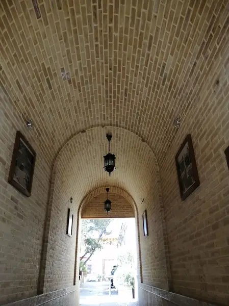  کافه سنتی باغ ارم