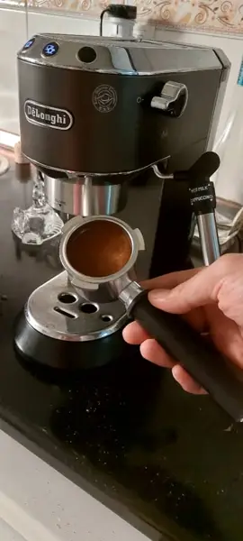  قهوه لمیز شهرک غرب