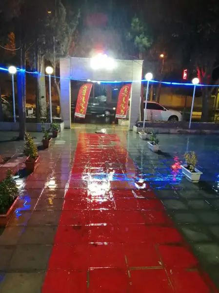  کافه رستوران و فست‌فود دلی‌مون