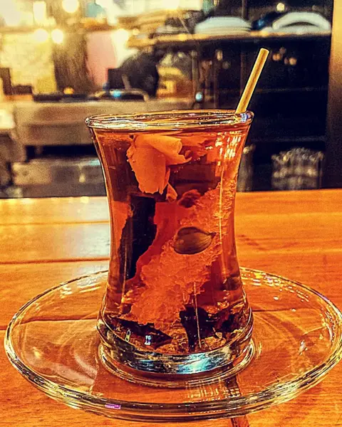  کافه رستوران کاپتان بلک