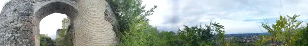  کافه رستوران قلعه