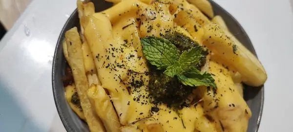  Cafe sayehکافه سایه