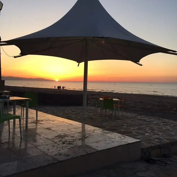 Naft complex cafe and restaurants