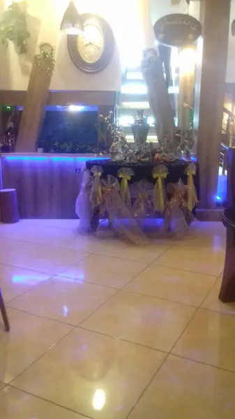 کافه قنادی گلستان
