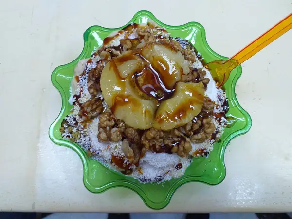  کافه بستنی قصر یخی
