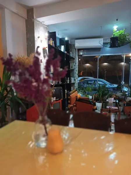  کافه کتاب بامداد