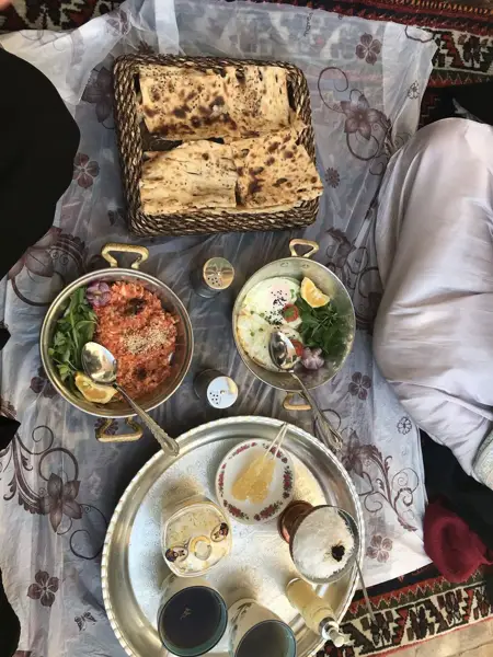  کافه کتاب شیراز