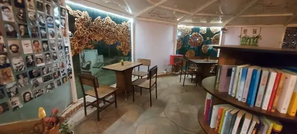  کافه کتاب قاین