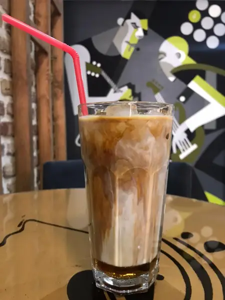  cafe Vira کافه ویرا
