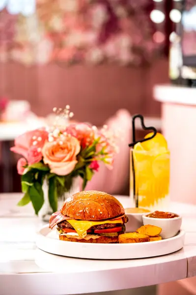 Peony cafe