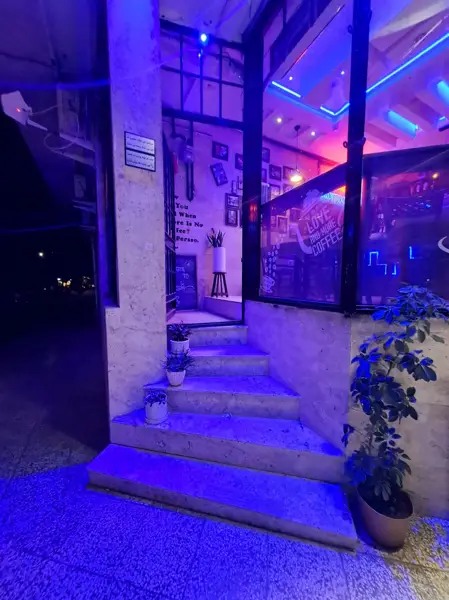  کافی شاپ دوستان