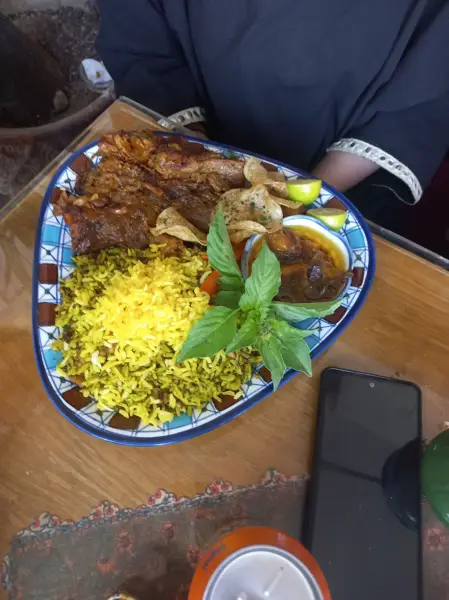  کافه رستوران عتیق