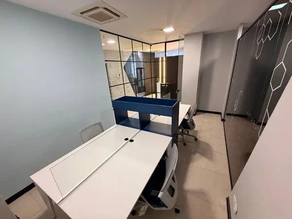  صندلی اشتراکی آبی