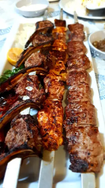  رستوران کوروش ابرده