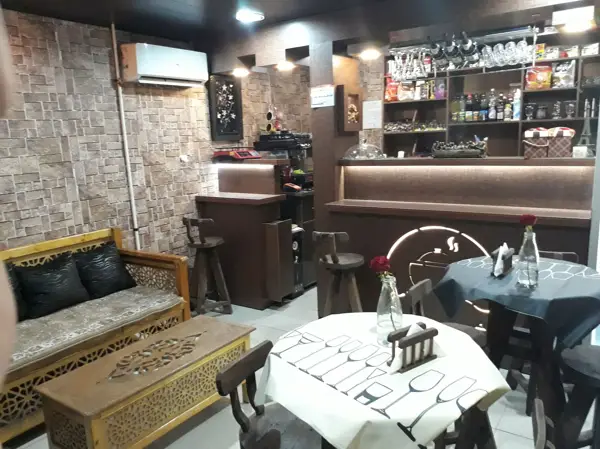  Cafe Adrin