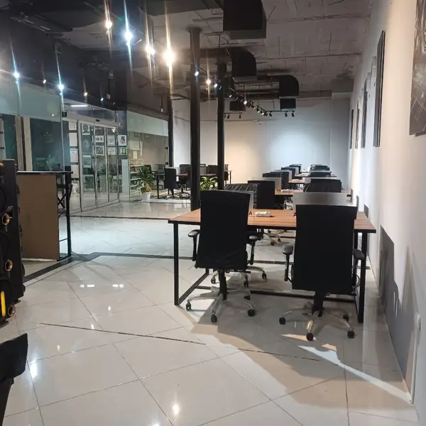 فضای کار اشتراکی احمدیان