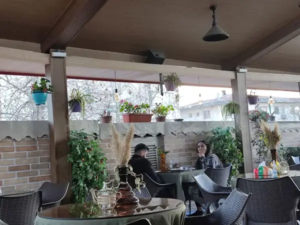  Koosha eyvan cafe