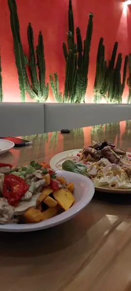 Avlos Cafe Restaurant