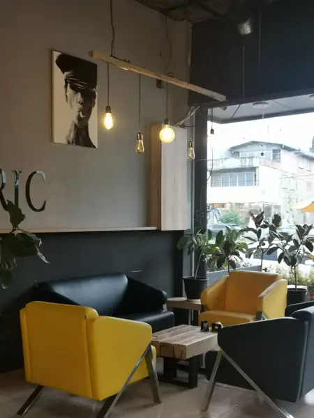  Cafe Daric