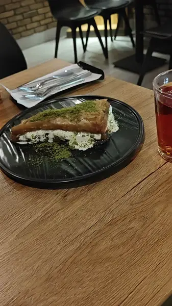  کافه باقلوای ترکی علی کنتیا