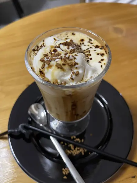  کافه حامی hami cafe