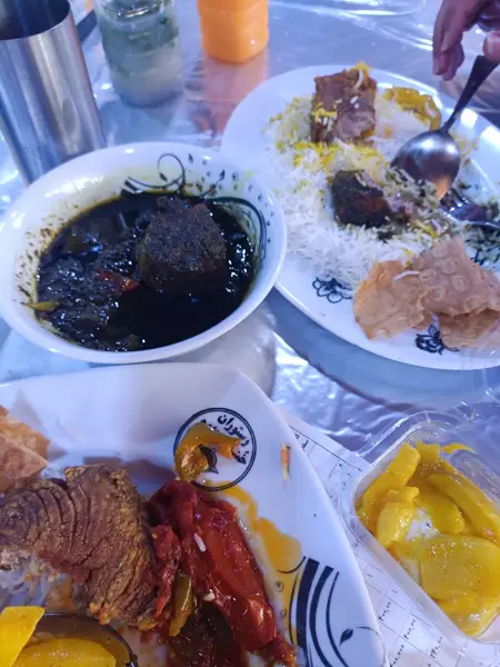  رستوران خنجی زاده