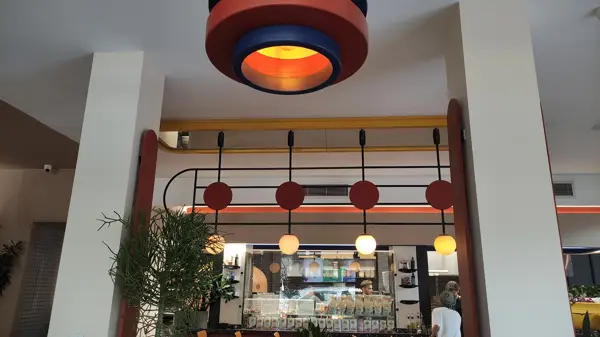  Cafe Nook