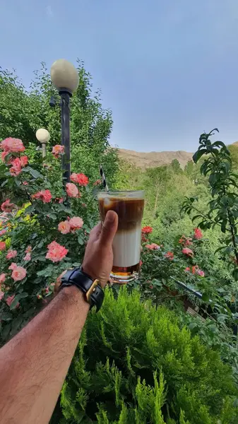 کافه کلبه اغشت