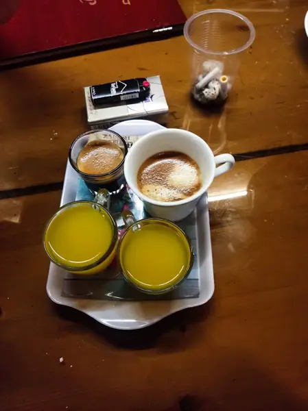 کافه چوبین