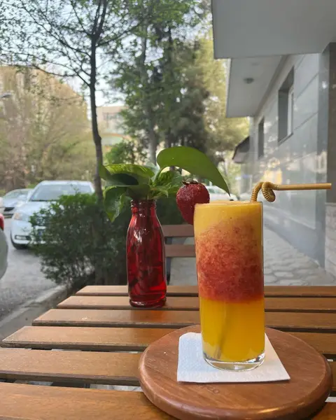  کافه آرون